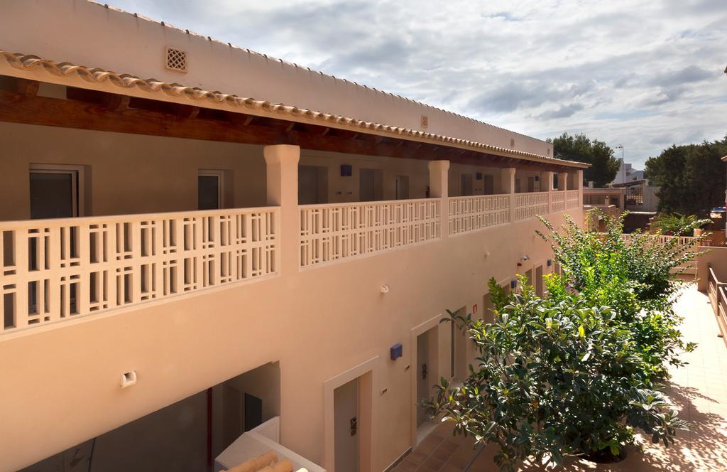 Hotel Voramar - Emar Hotels Es Pujols Exterior foto